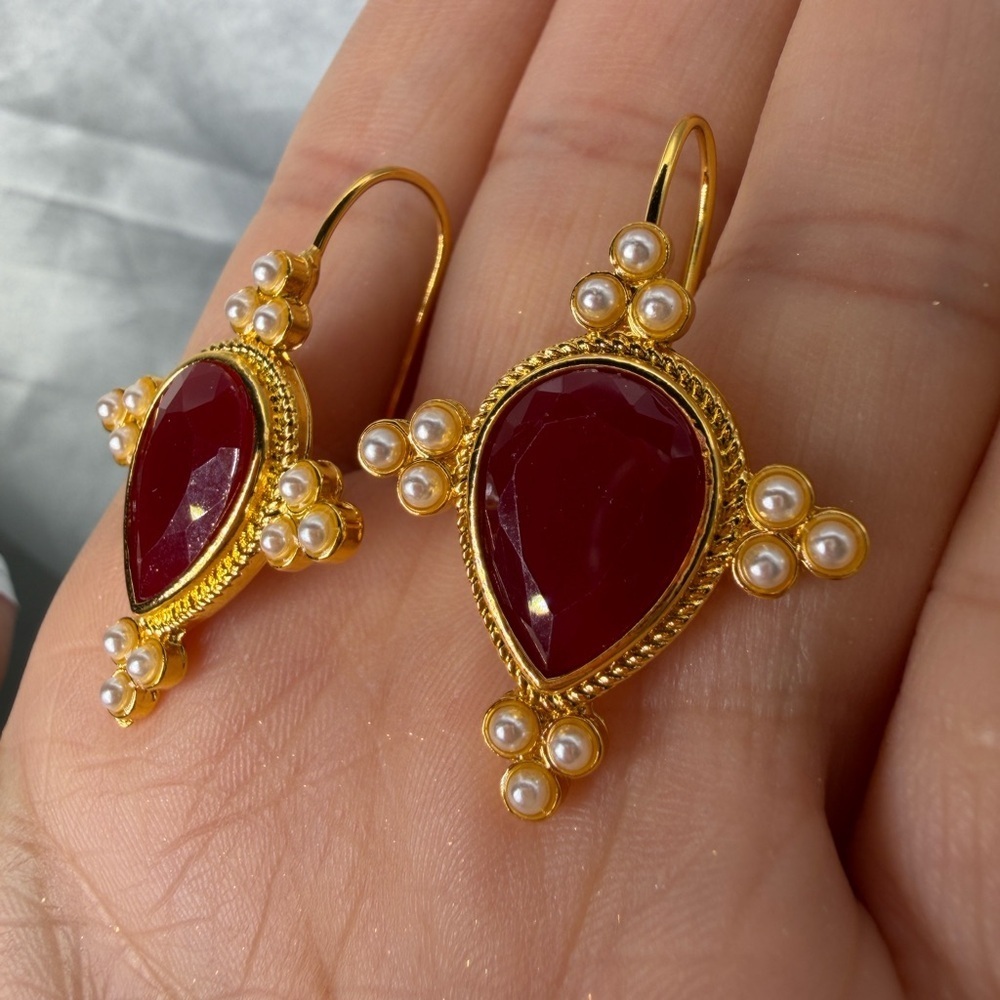 Unique vintage Gold and Red Teardrop Earrings - Picture 9 of 10